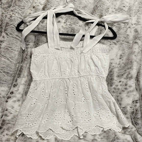 American Eagle White Eyelet Lace Tank Top - Picture 2 of 4